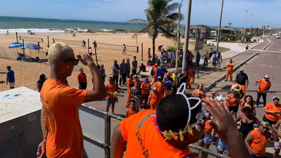 Juntos até no carnaval: Funcionários da empresa Terrapleno coloca pela 1ª vez o bloco na rua