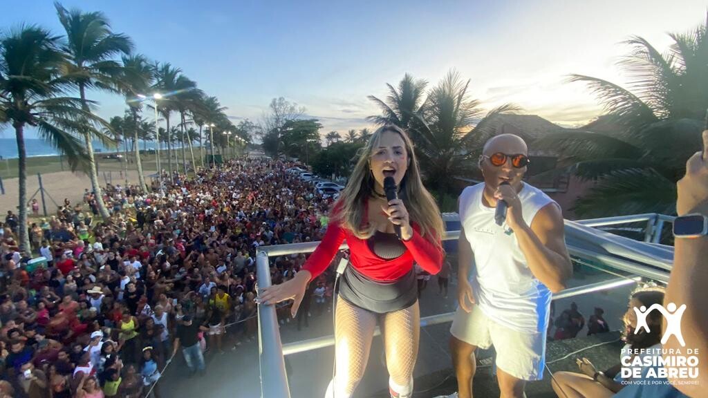 Trio elétrico encerra com chave de ouro o Carnaval 2023 em Casimiro de Abreu
