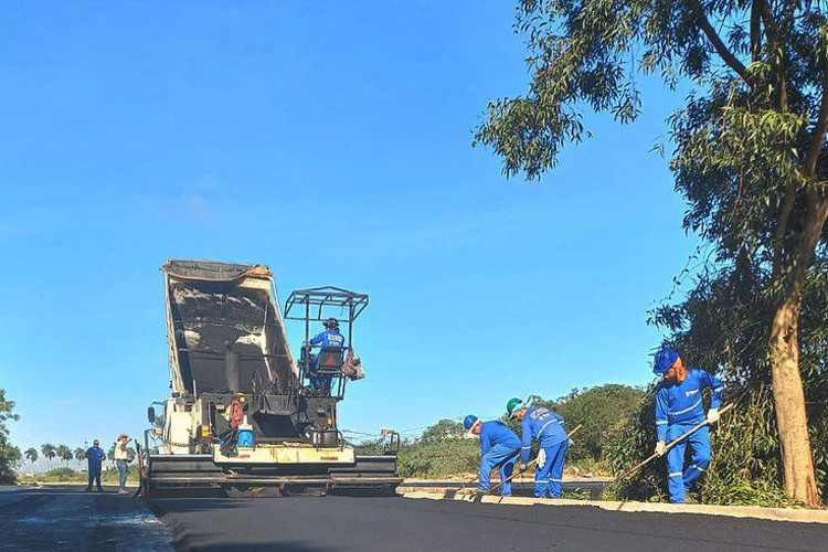Construção de via atrás de shopping vai melhorar mobilidade no local e desafogar BR