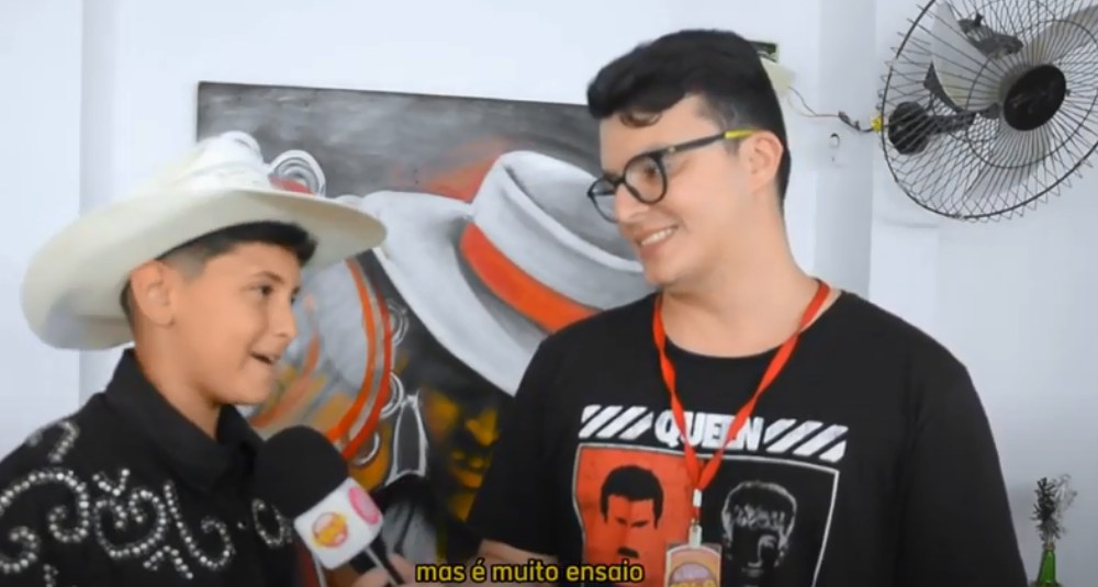 Cantor mirim sucesso do The Voice Kids conta sobre sua carreira em Rio das Ostras