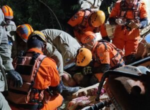 Desabamento deixa morto e feridos no Rio de Janeiro