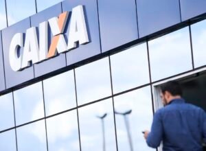 Caixa suspende cobrança de Pix para pessoa jurídica