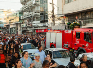 Com homenagens e muita emoção, Cabo Frio se despede do prefeito José Bonifácio