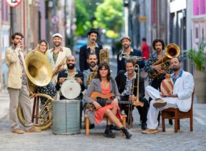 Orquestra Voadora leva seu novo show ao Araruama Wine Jazz Festival neste domingo, dia 30 de julho
