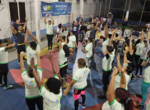 Transformando Vidas promove aulas de dança e ginástica em Rio das Ostras