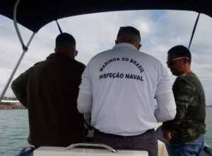 Búzios realiza operação de fiscalização marítima em parceria com a Marinha do Brasil