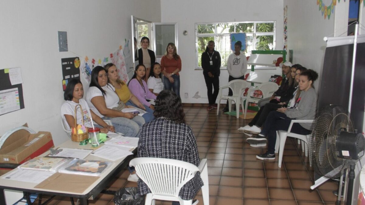Projeto Criança Feliz realiza capacitação para servidores de Rio Bonito