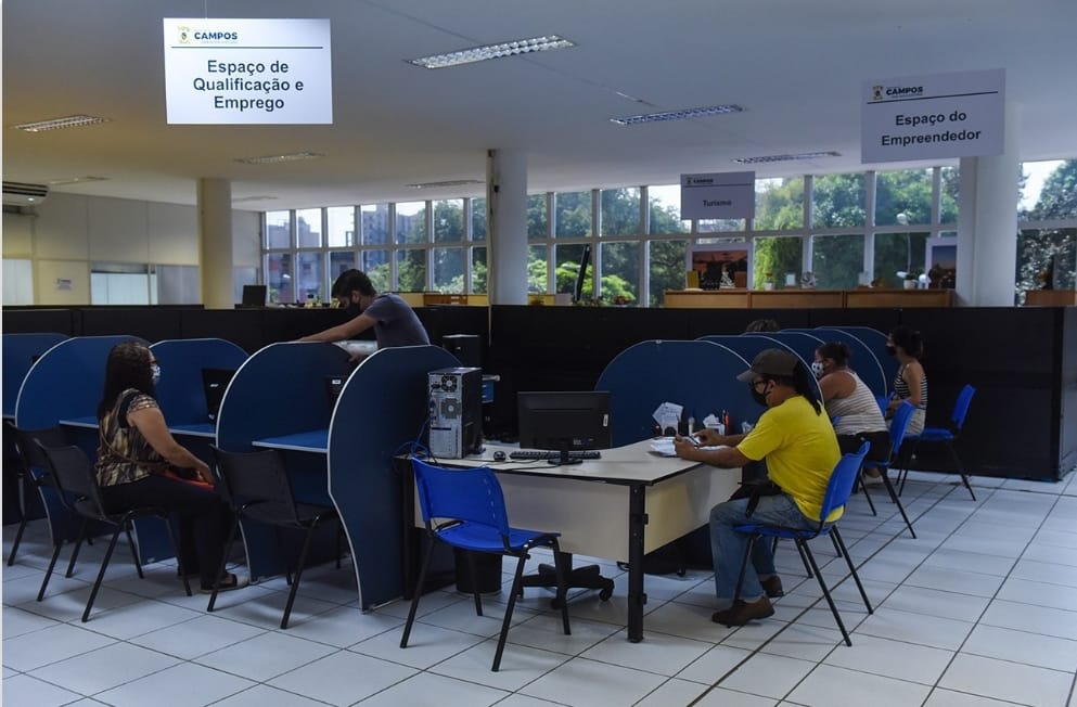 Campos: Espaço da Oportunidade abre semana com 176 vagas de emprego disponíveis