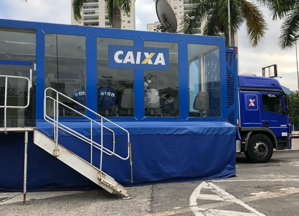 Sumidouro recebe caminhão da Caixa