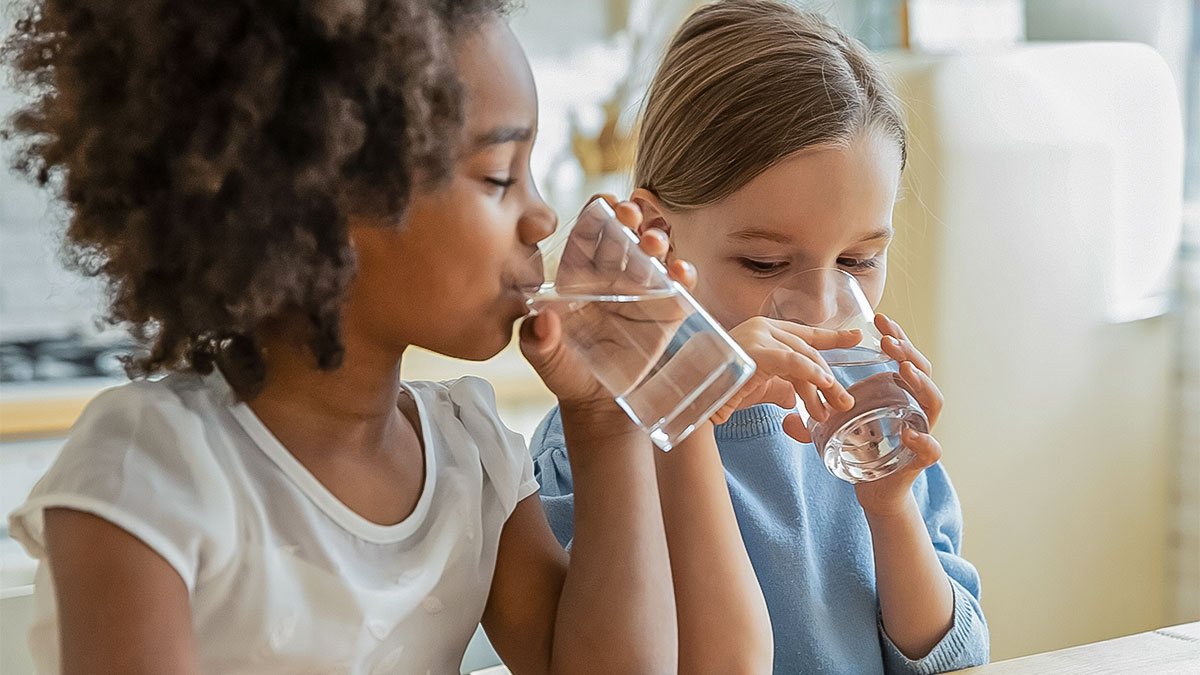 10 razões para valorizar o poder da água em sua saúde e bem-estar
