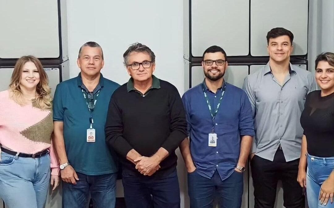 Representantes da Fundação CECIERJ comparecem a reunião com Prefeito Severiano Rezende