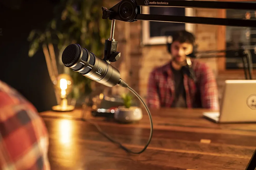 Motivos Irresistíveis para Ouvir Podcasts: Uma nova Era de entretenimento e conhecimento