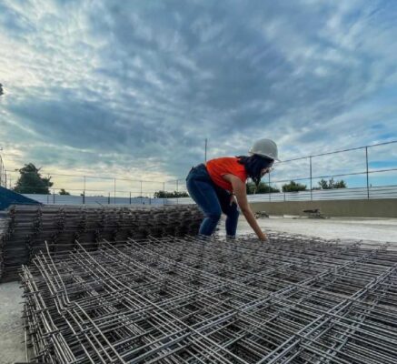 Prefeitura aldeense reforma quadra esportiva da Ponta do Ambrósio