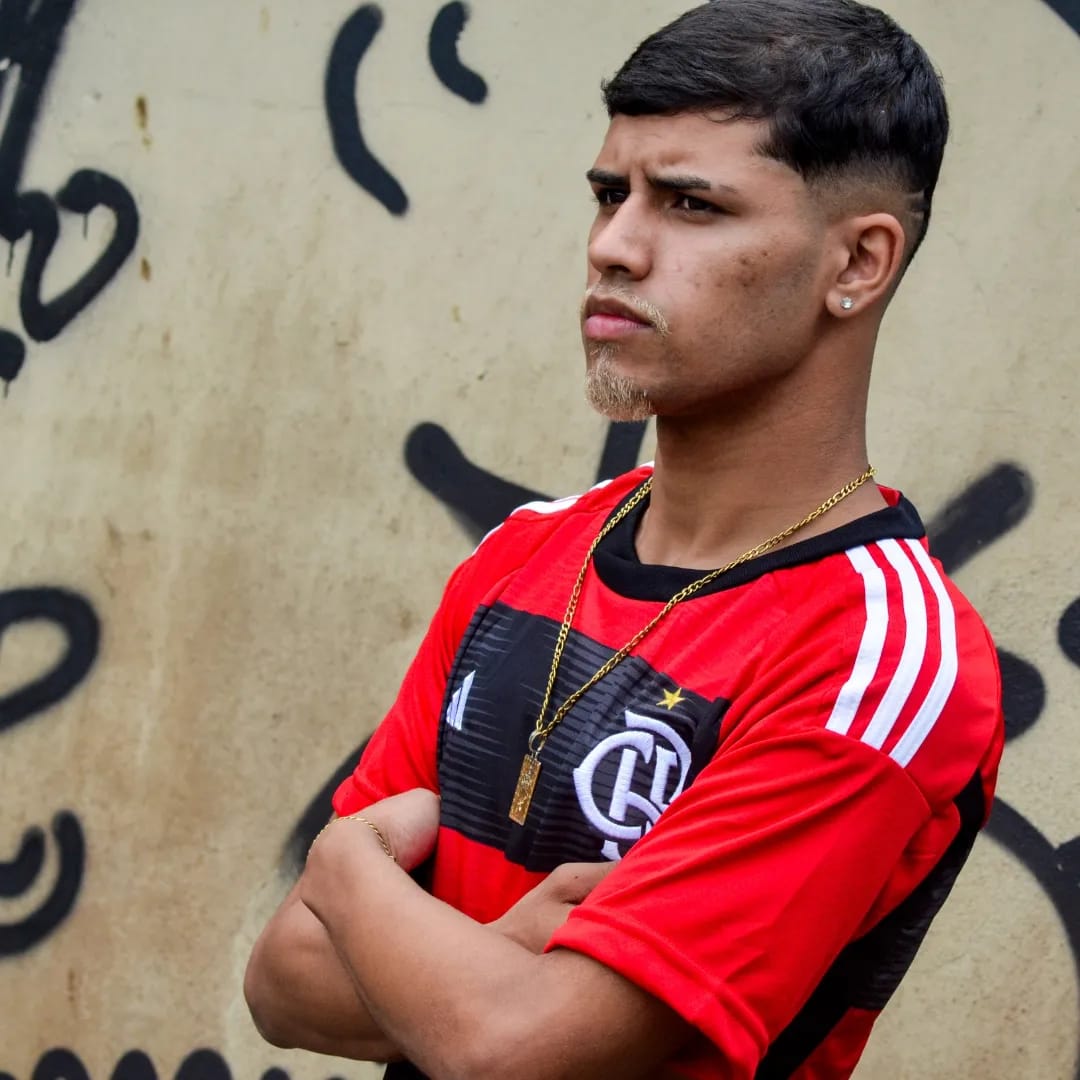 Rapper Luefe lança música ‘Minha Fã’ com clipe cinematográfico e nova perspectiva artística