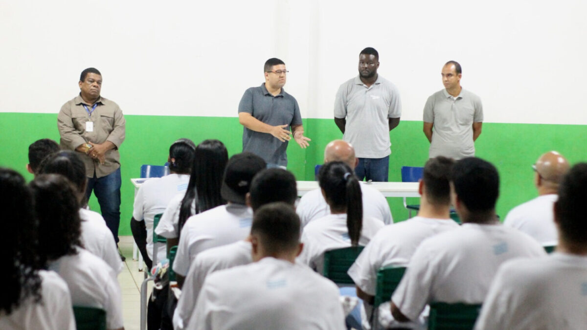 PREFEITURA REALIZA AULA MAGNA PARA MAIS CURSOS PROFISSIONALIZANTES EM PARCERIA COM FIRJAN/SENAI