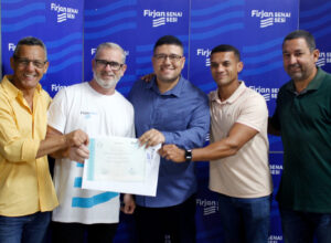 Celebração da Conquista em Carapebus: 1ª Formatura dos Cursos da Etapa 2023 em Parceria com o SENAI pela Prefeitura