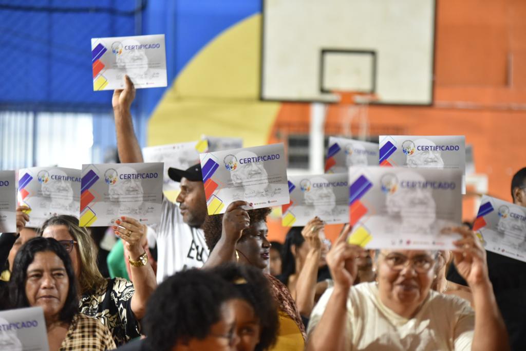 Pré-Encceja Maricá certifica 150 alunos para exame nacional