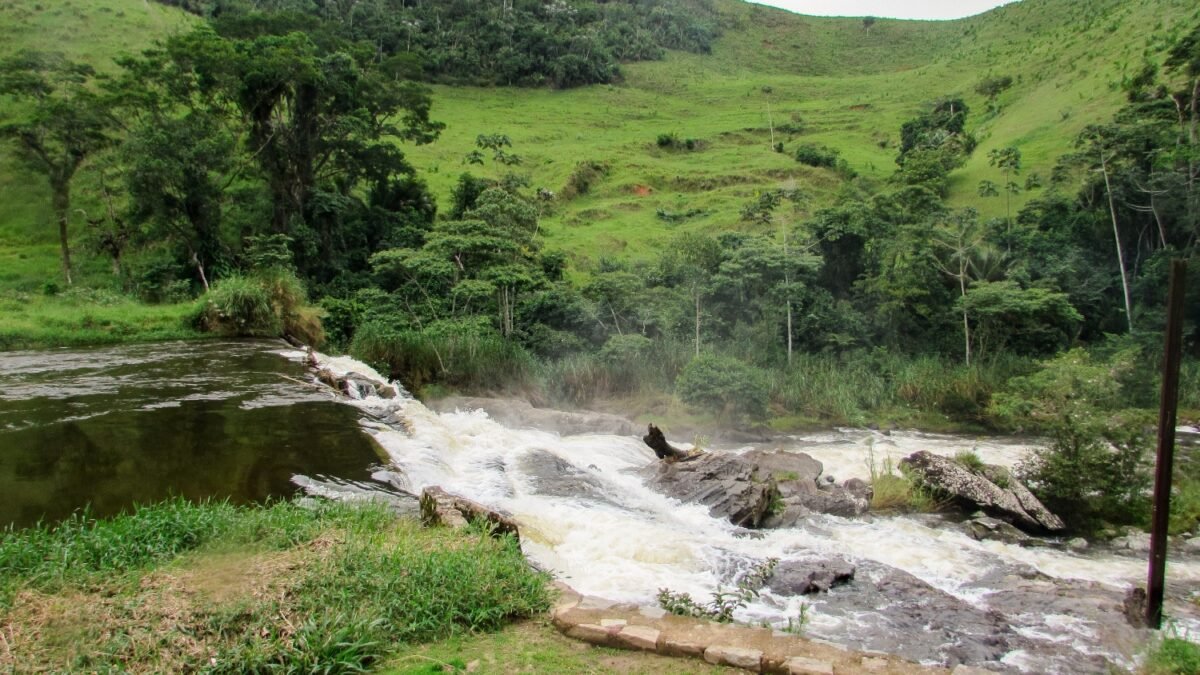 Rio Claro, RJ: O Encontro Harmonioso entre Natureza e História