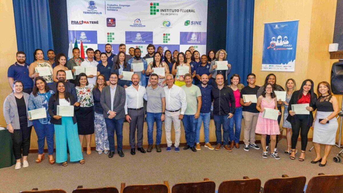 Prefeitura de Teresópolis e IFRJ diplomam alunos de quatro cursos gratuitos