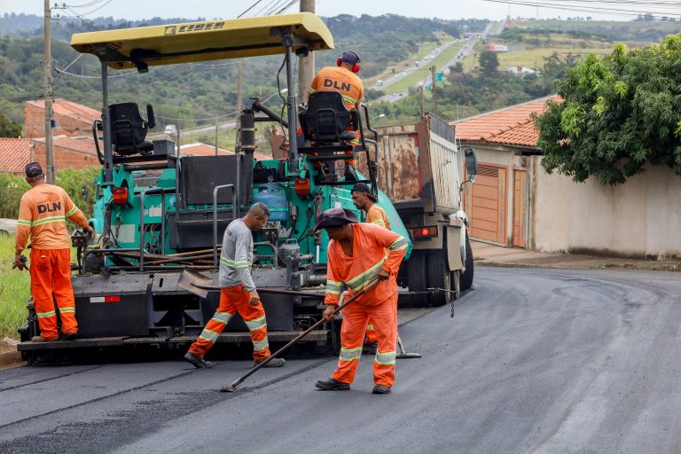 Programa da prefeitura recapeou 100% das vias do Jardim Figueira
