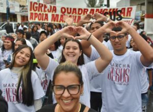 Marcha para Jesus reuniu centenas de fiéis em Maricá
