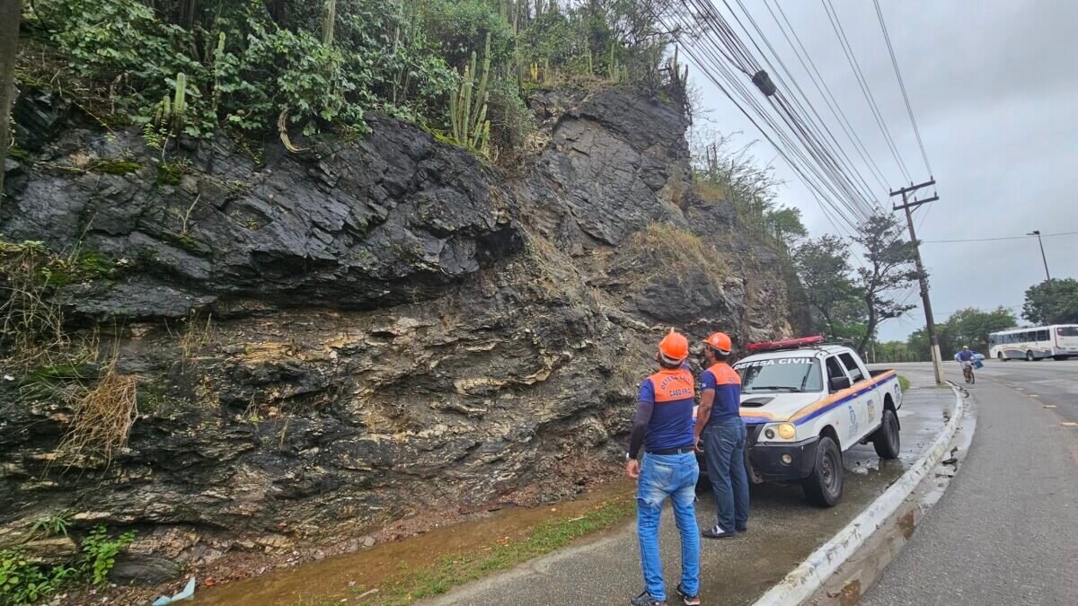 Defesa Civil de Cabo Frio realiza monitoramento de encostas no bairro Jacaré