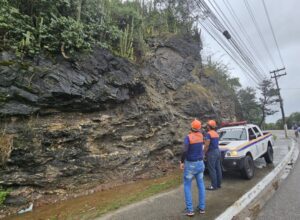 Defesa Civil de Cabo Frio realiza monitoramento de encostas no bairro Jacaré