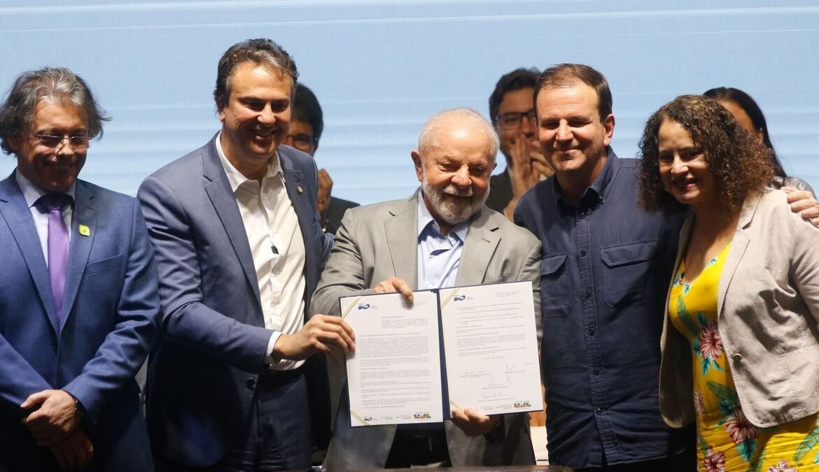 Caixa e Prefeitura do Rio assinam acordo para retomar Porto Maravilha