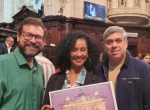 Macaé: Escola Municipal de Artes recebe prêmio da Alerj