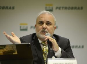 Prates: Queda em lucro da Petrobras não tem relação com nova política