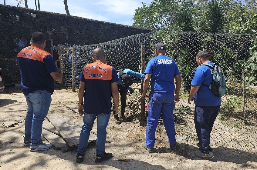 Após vistoria da Defesa Civil, acesso ao Mirante do Arpoador, em Cabo Frio, é interditado