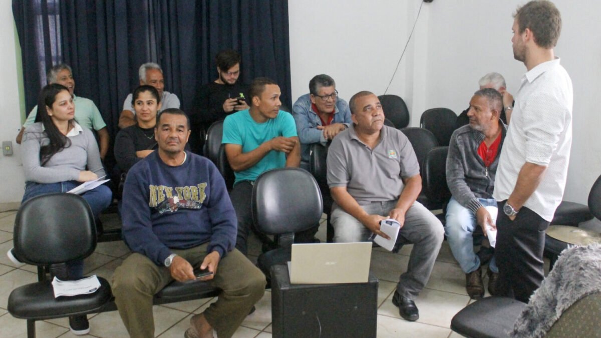 Carapebus: Prefeitura realiza palestra sobre novo modelo de emissão das NFS-e