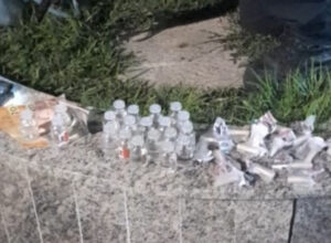 Dois homens são presos por tráfico de drogas em Arraial do Cabo