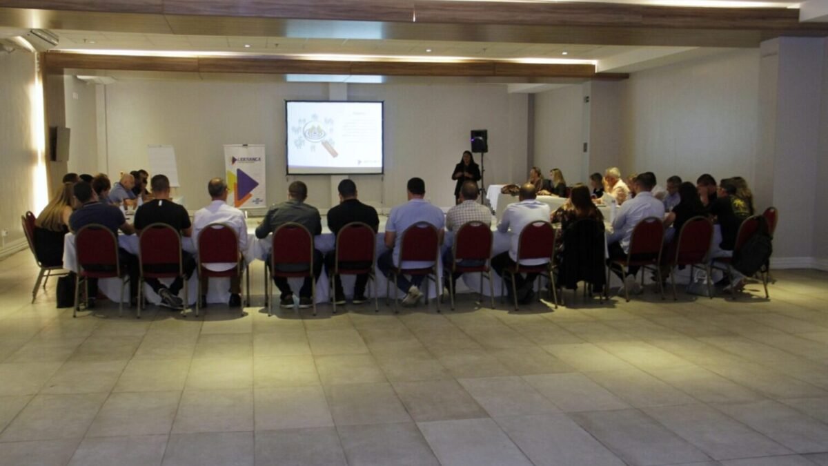 Secretários da Prefeitura de Iguaba participam do curso Liderança Empreendedora