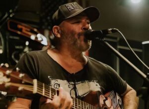 Músico do Ultraje a Rigor, baleado na cabeça, apresenta quadro grave