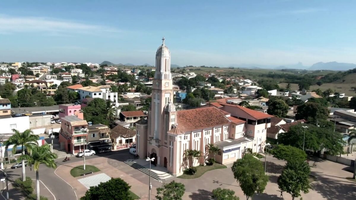 Carapebus, RJ: Uma Jornada Histórica de Colonização e Crescimento