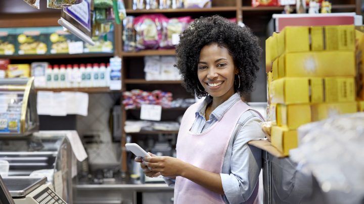 Micro e pequenas empresas lideram geração de empregos em julho