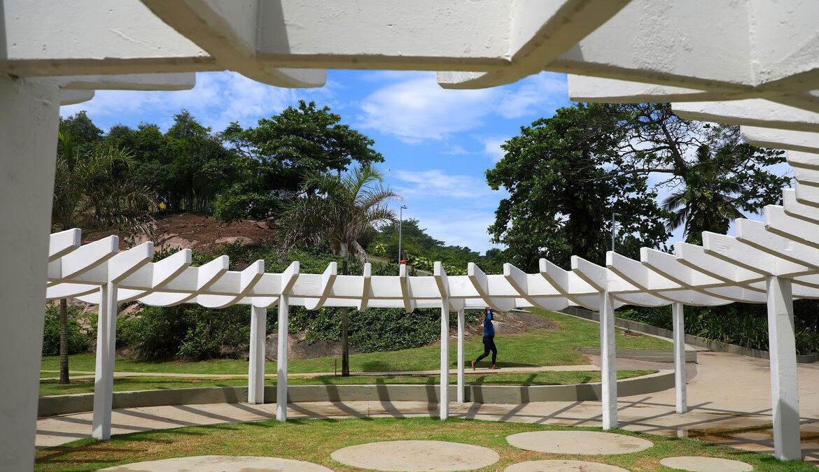 Parque Garota de Ipanema é reinaugurado no Rio após reforma 