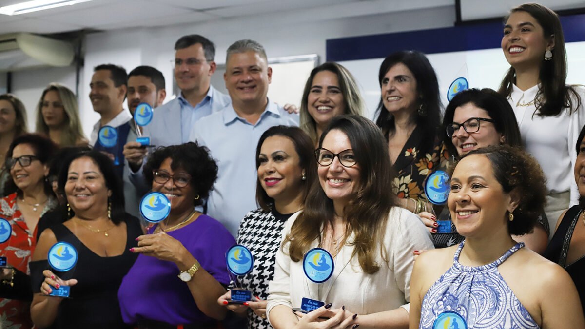 Homenagens: Troféu Amigo do Idoso é entregue