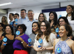 Homenagens: Troféu Amigo do Idoso é entregue