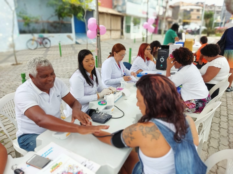 SECRETARIA DE SAÚDE PROMOVE AÇÕES PARA REFORÇAR A IMPORTÂNCIA DA PREVENÇÃO DO CÂNCER DE MAMA