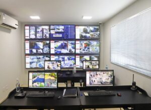 Centro de Monitoramento de Búzios identifica e coíbe possível invasão no Cine Teatro da Rasa