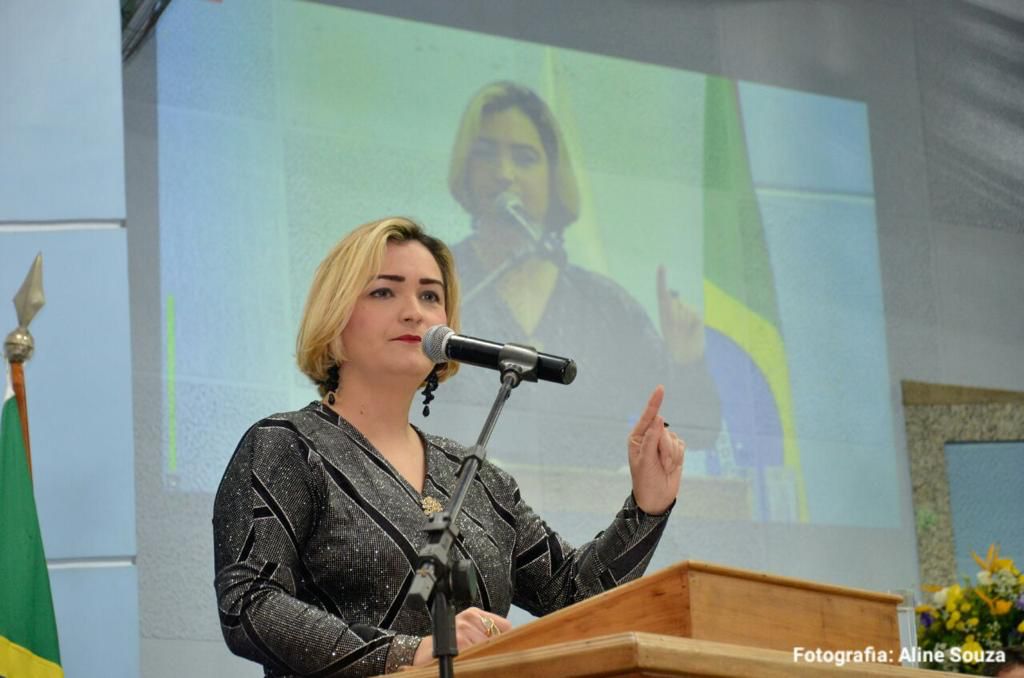 Prefeita de Araruama, Livia de Chiquinho, tem as contas do governo municipal referentes ao ano de 2022 aprovadas, por unanimidade, pelo Tribunal de Contas do Estado