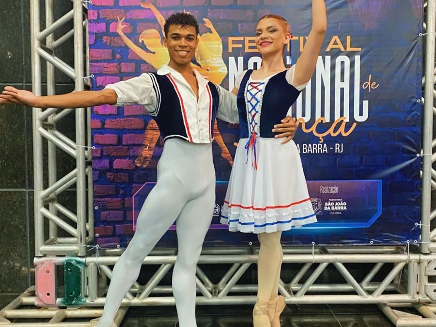 Bailarina rio-ostrense vence Festival Nacional