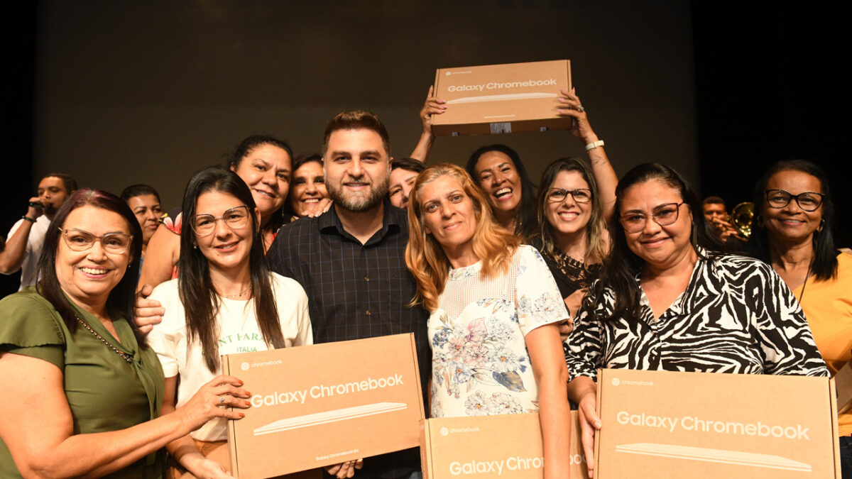 Campos investe em tecnologia e processo de informatização na rede de ensino