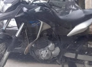 Motocicleta furtada em Cabo Frio é recuperada em Arraial do Cabo