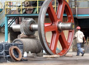 Produção industrial cresce 0,4% de julho para agosto