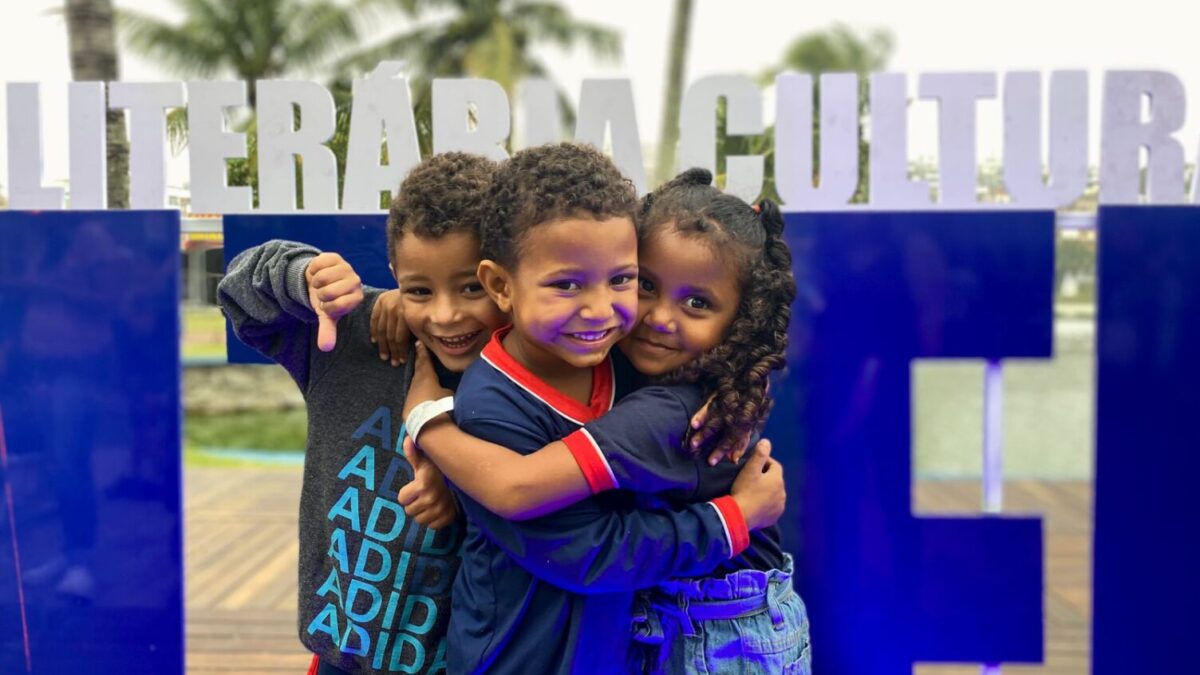A LiterArraial: programação do primeiro dia da feira literária de Arraial do Cabo