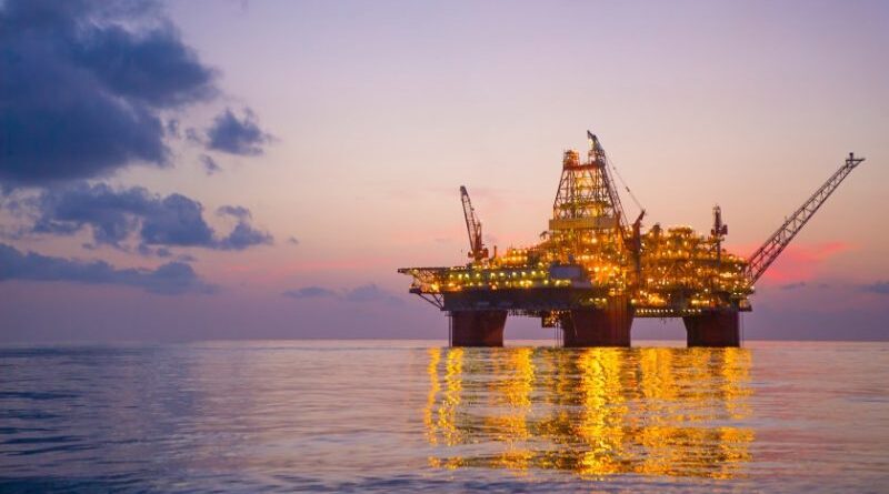 Diretor-geral da ANP afirma que Brasil vai ultrapassar a marca de 4 milhões de barris de petróleo produzidos por dia até 2025