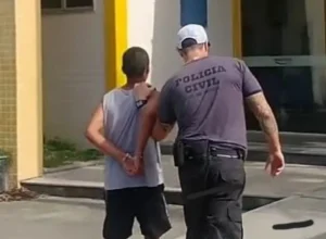 Menor é apreendido por envolvimento com o tráfico de drogas em Araruama